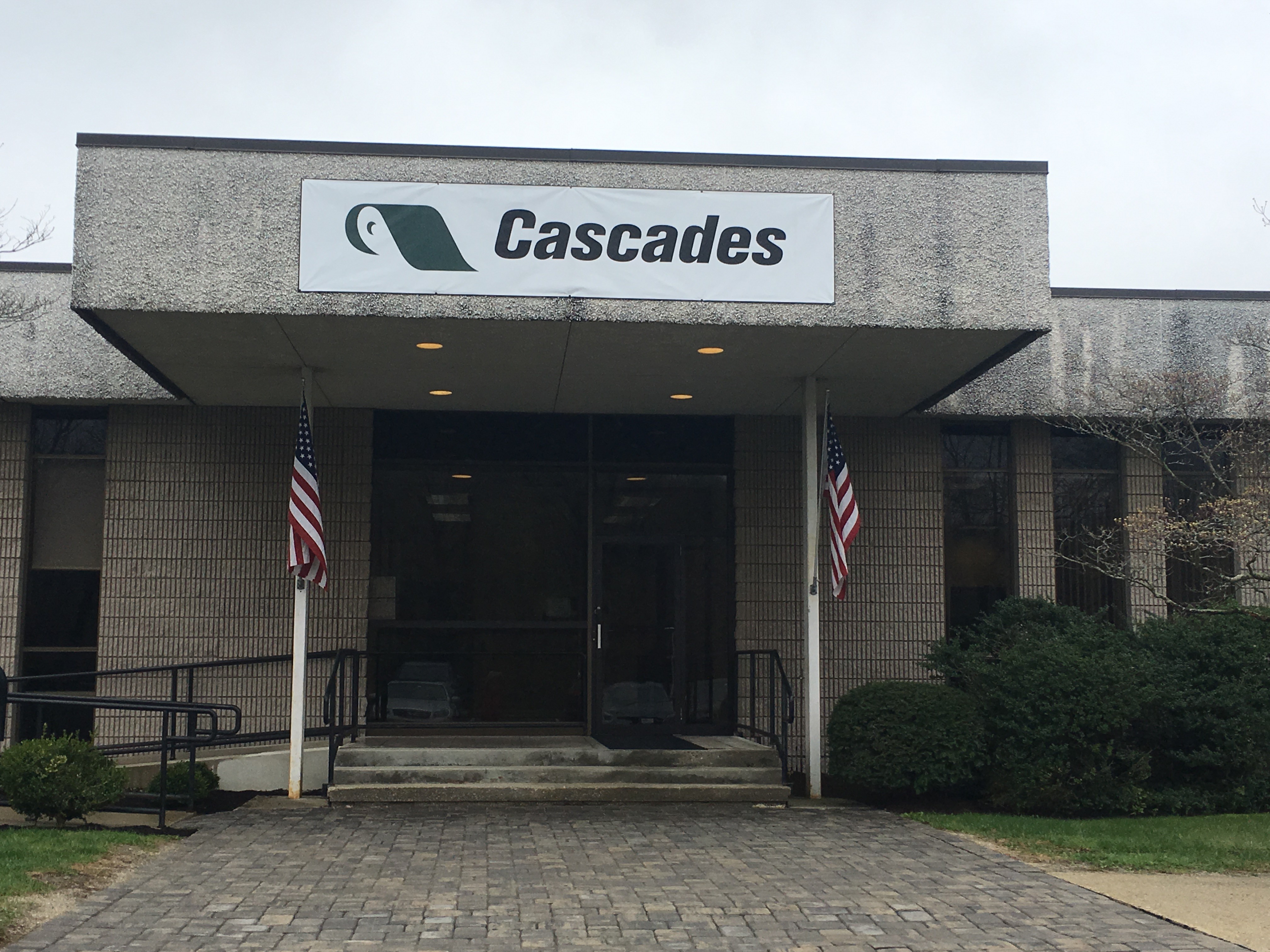 Cascades Emballage carton-caisse – Newtown 